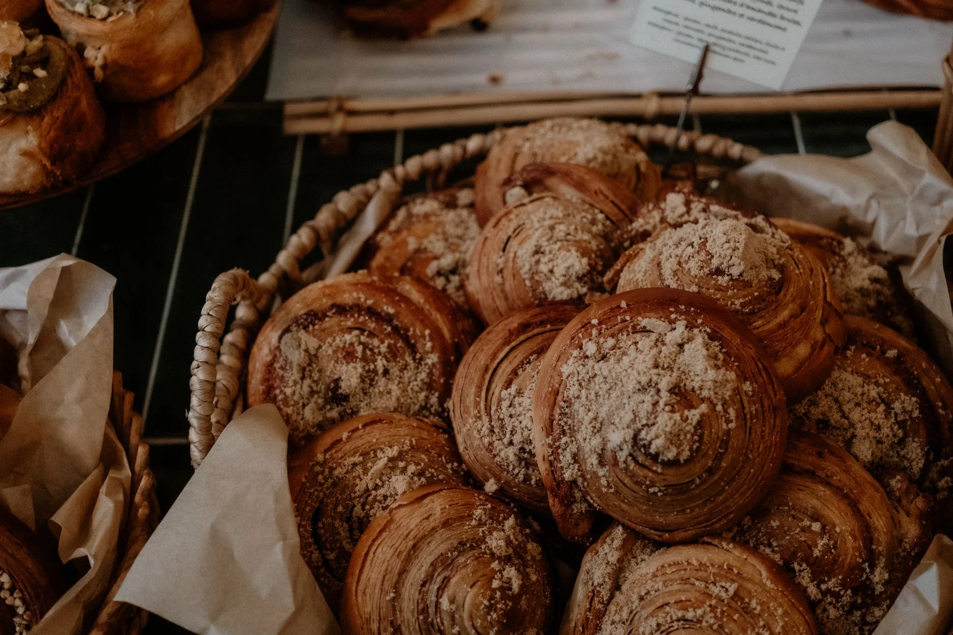 Café på klostret, Källby